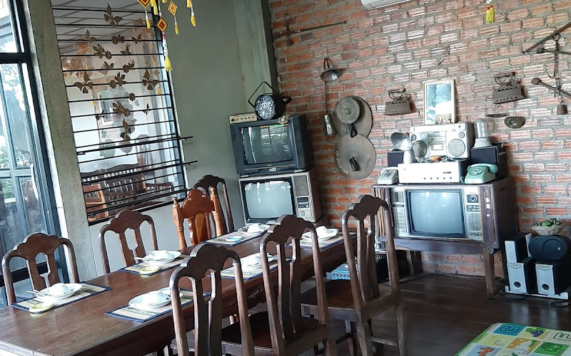 สวนอาหารอ.แดง&เป็นตาฮักcoffee