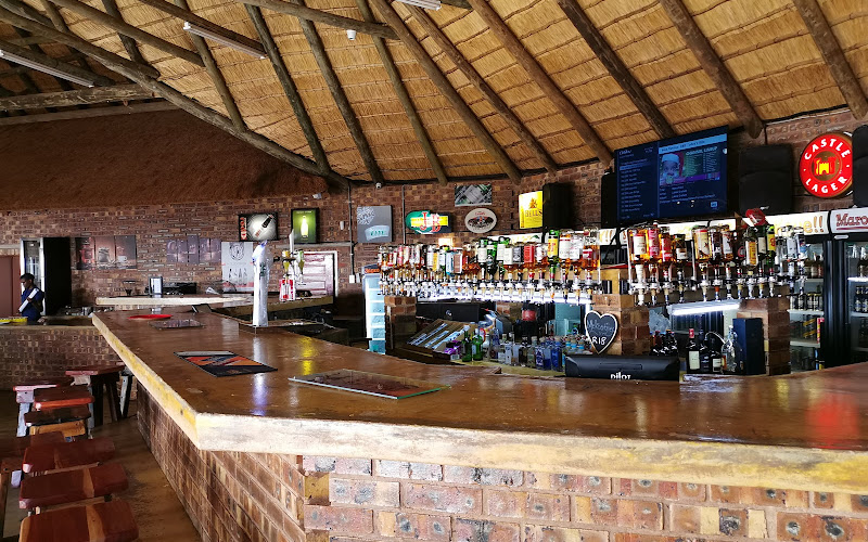 Maroela Pub & Grill / Game Trails