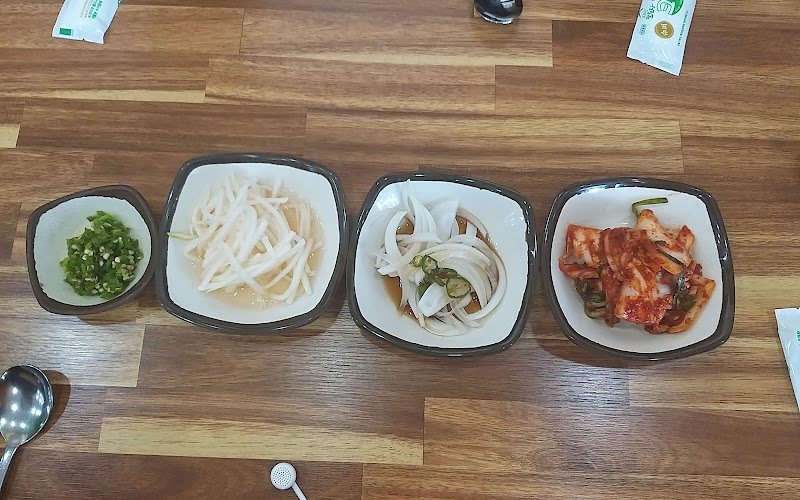 강변어탕국수삼계 성당점