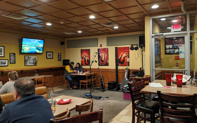 Roni's Pizza Bar