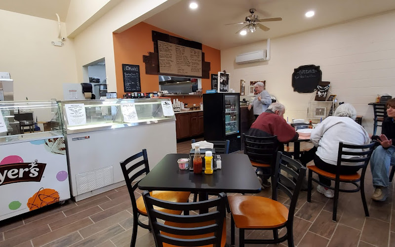Udderly Divine Cafe & Bakery