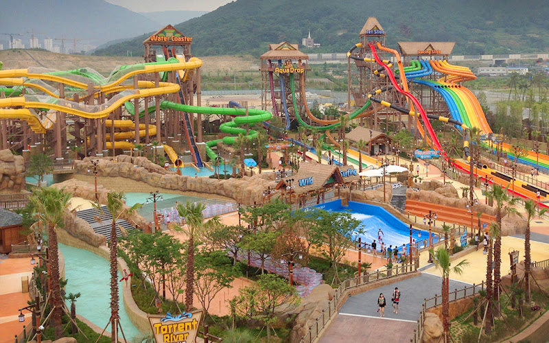 Gimhae Lotte Water Park