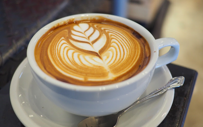 Latte Art Junkies Roasting Shop - Kitano Tenmangu Shrine