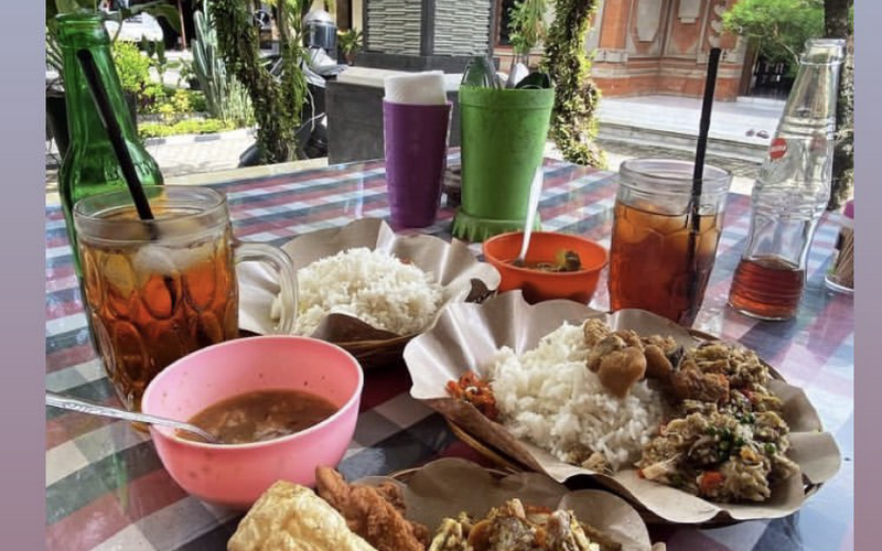 Warung Makan Pak Polis