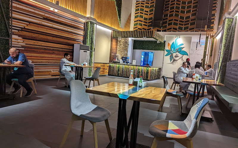 مطعم ماكس Macs Eatery