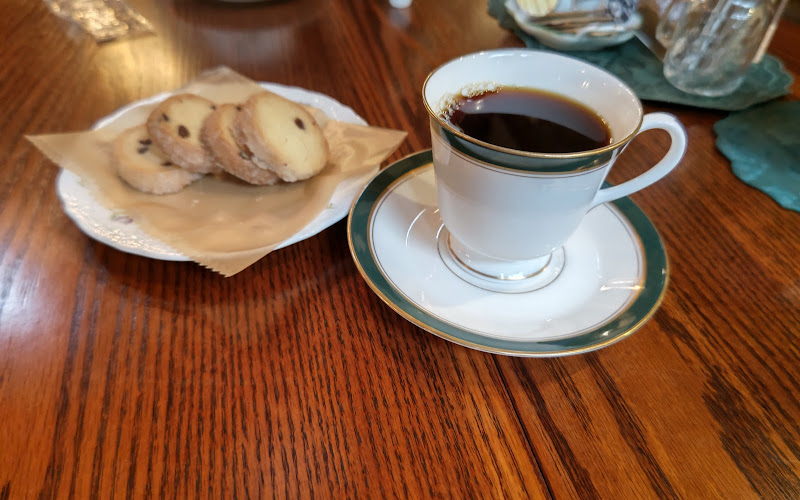 Cafe & Bakery TOMARIGI