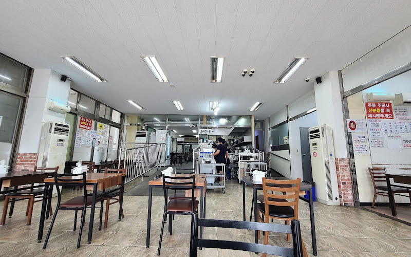 원조태평소국밥 본관