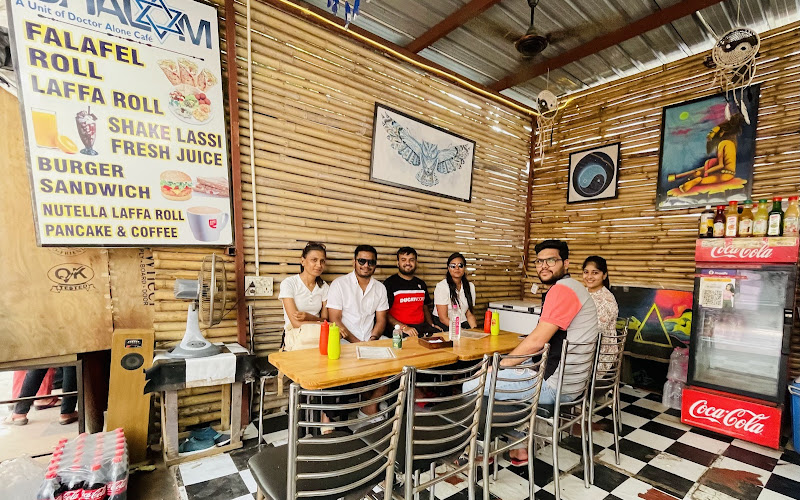 Shalom Falafel Cafe שלום פלאפל