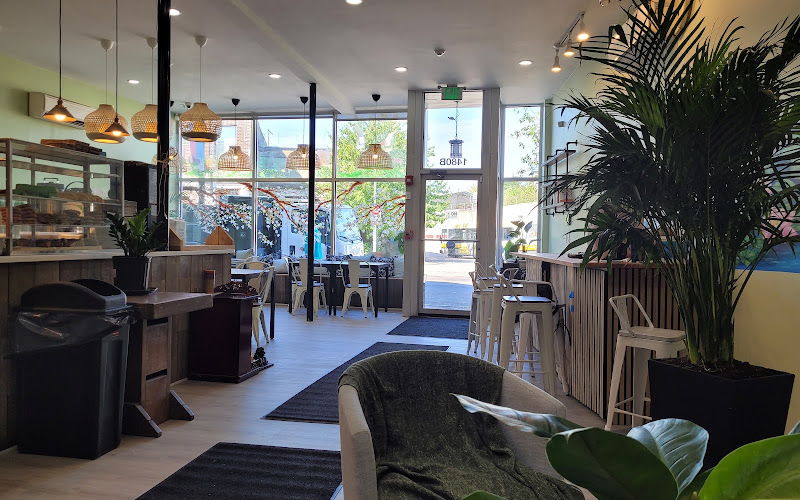 Coco Leaf - AKoKo Cafe Dorchester