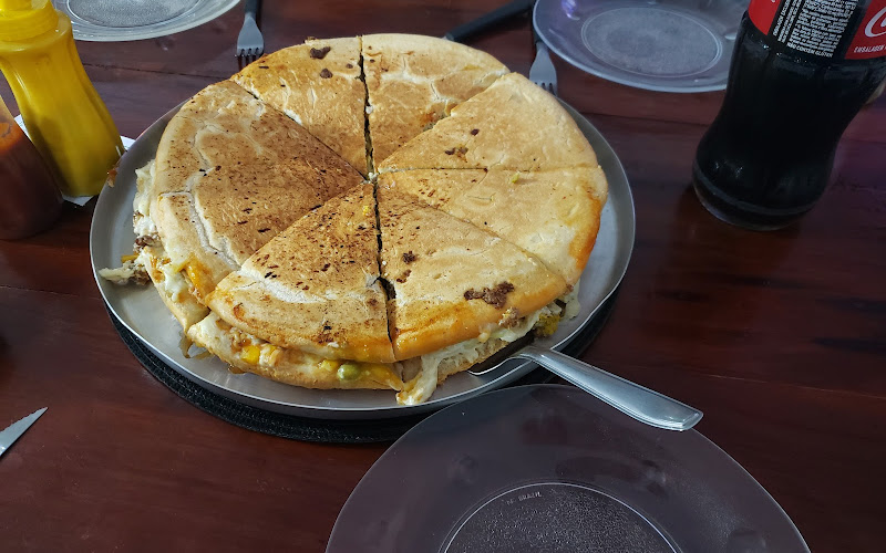 Lancheria e Churrascaria do Roque