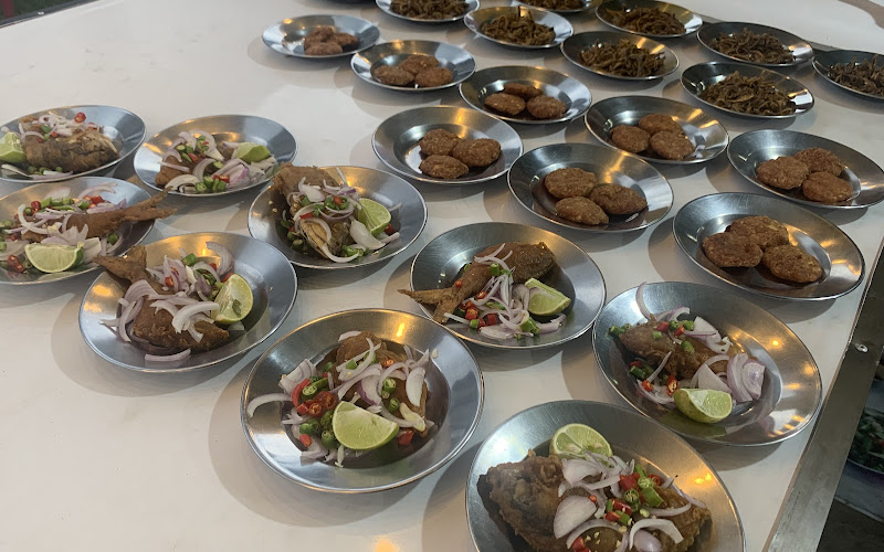 ศิริกานต์ ข้าวต้ม 100 ถ้วย