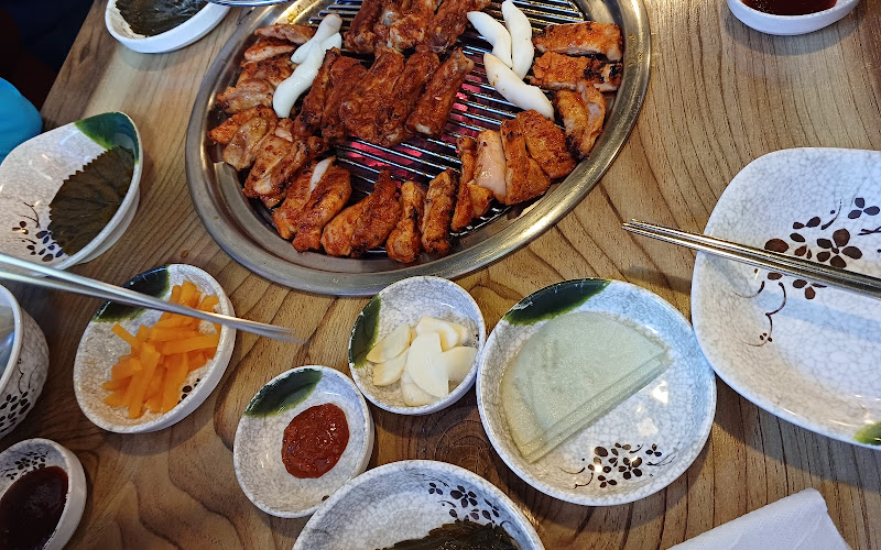 춘천원조참숯닭갈비 독산직영점