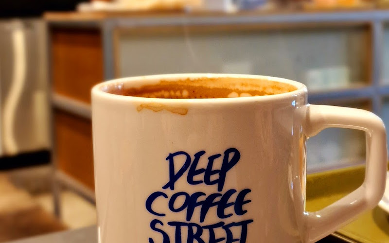 딥 커피 스트릿(deep coffee street)