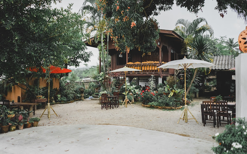 บ้านน้ำเงี้ยว แม่จัน