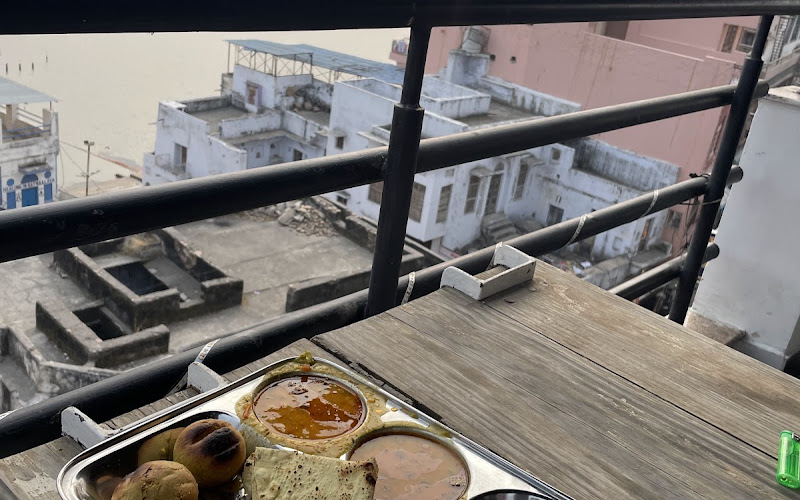 Radhe Ji Restauraunt