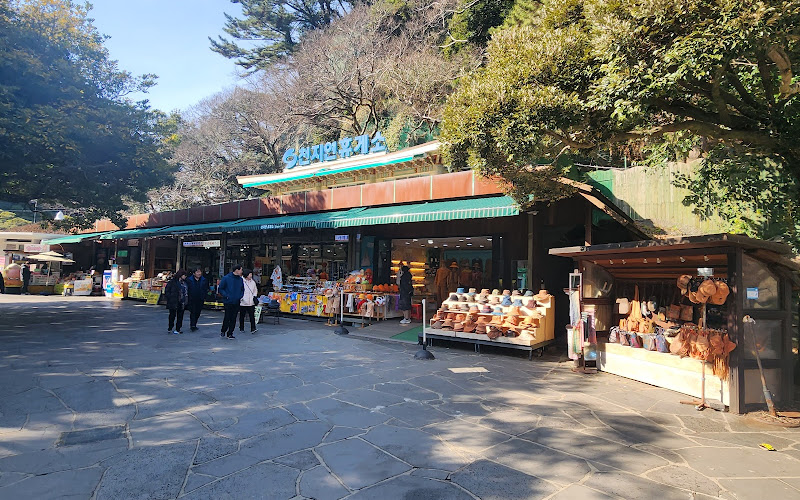 Cheonjiyeon Waterfall Ticket Booth