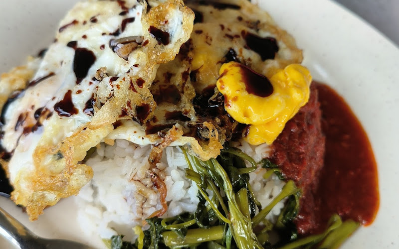 Kedai Makanan dan Minuman Hajjah Zainap Semabok