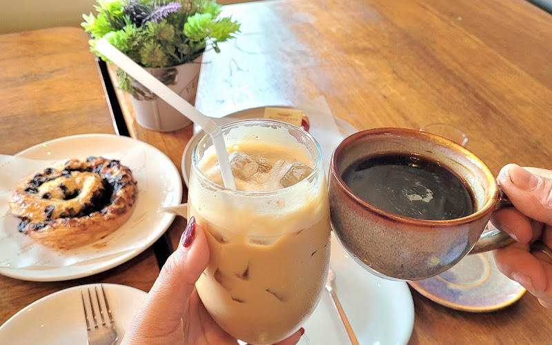 UnderBlack Coffee ลาดพร้าว 101