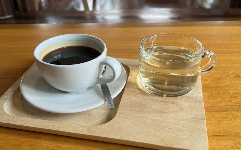 อิน-ดีย์ คาเฟ่