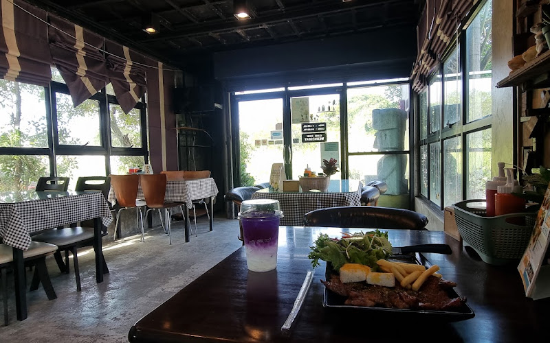 Taste Me Cafe & Bistro