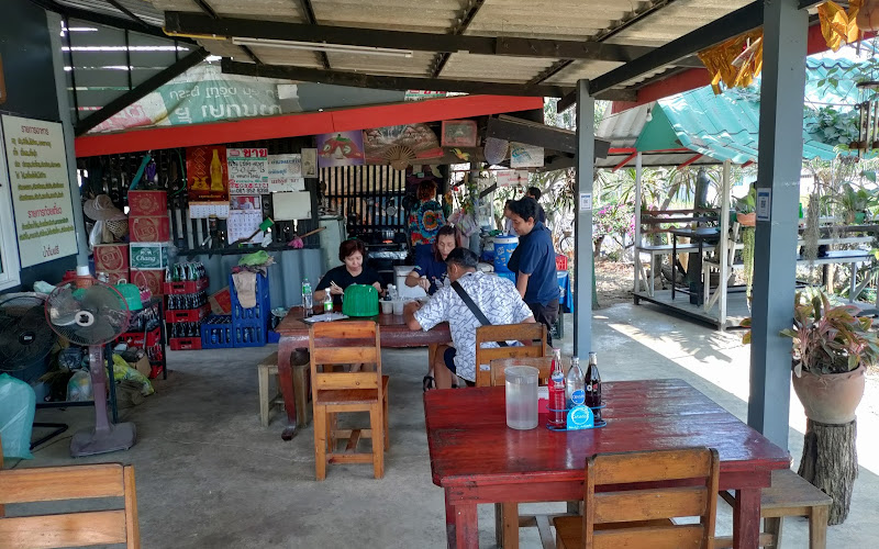 ร้านลุงชาญ ก๋วยเตี๋ยวต้มยำตำลึง