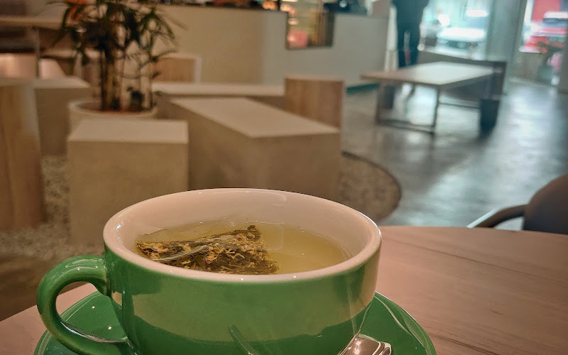 Grounded Zone Cafe | Tarot Reading | Energy Healing | Pets Communication Service