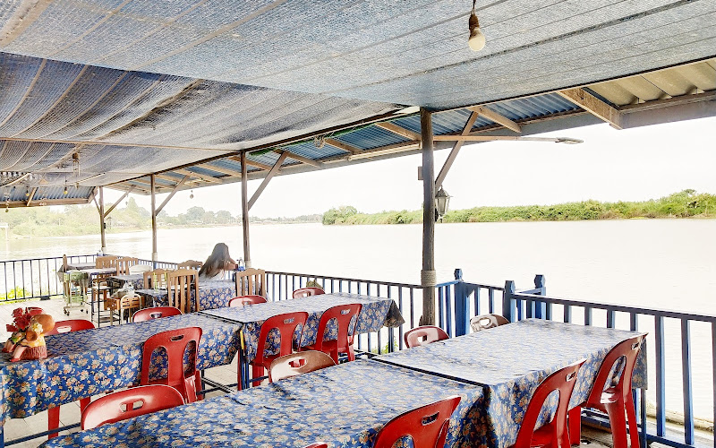 ร้านเรือนแพ เกาะเทโพ