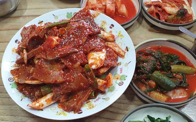Hyamgmok Beef Soup Restaurant