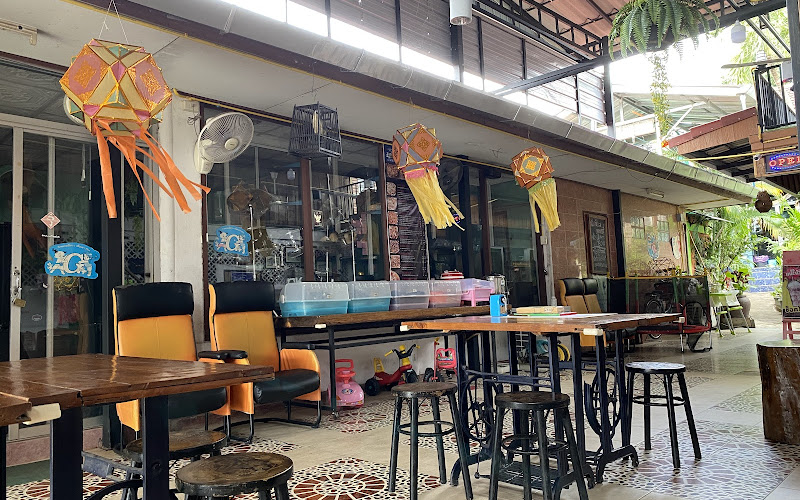 Chookiat Pool and Pizza, Mae Sariang Town