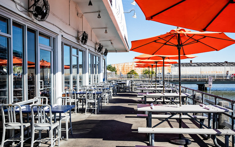 Fleet Landing Restaurant & Raw Bar