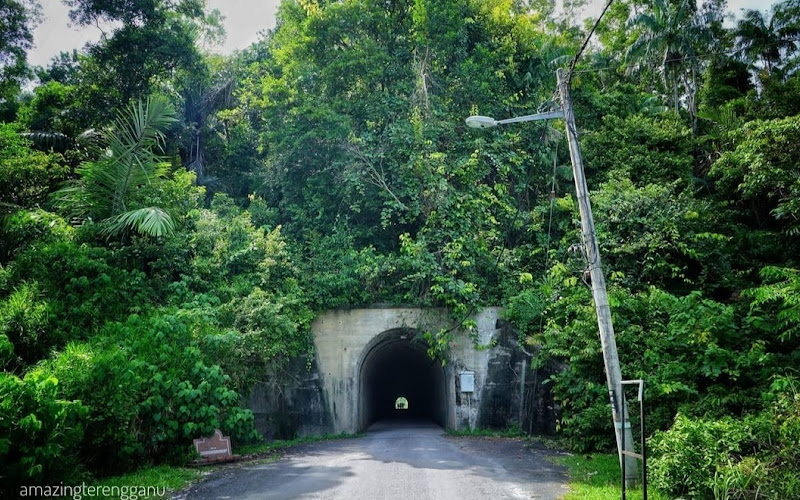 تروووڠ بوکيت تبوق Terowong Bukit Tebuk