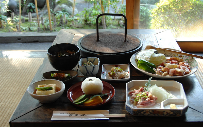 地鶏炭火焼 古里庵 霧島店