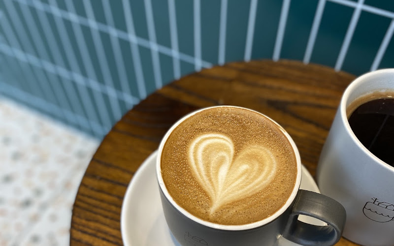 모카힐 이순신 광장점/ MOCAHILL Yi Sun-sin Square Branch/摩卡山丘 李舜臣广场店/モカヒル 李舜臣広場店