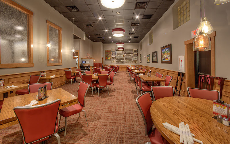 Colonial House Restaurant & Bar