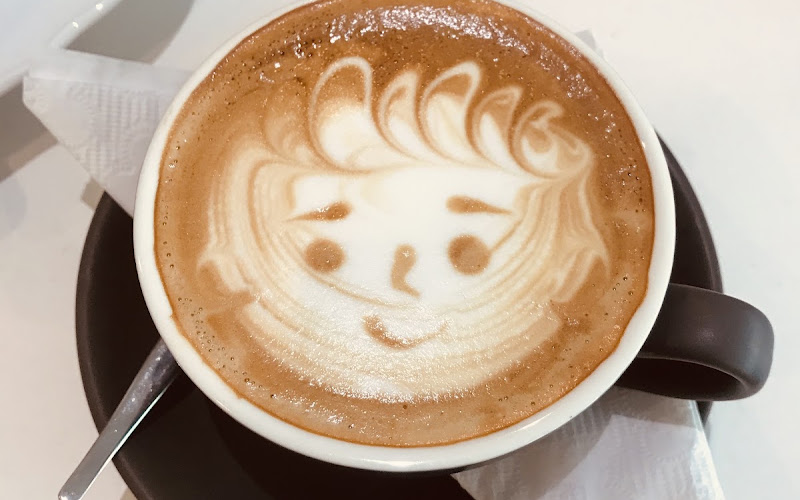 CAFE BLOOMING