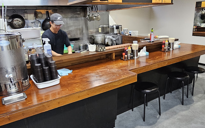 炭火焼豚 まぜそばや爆だん