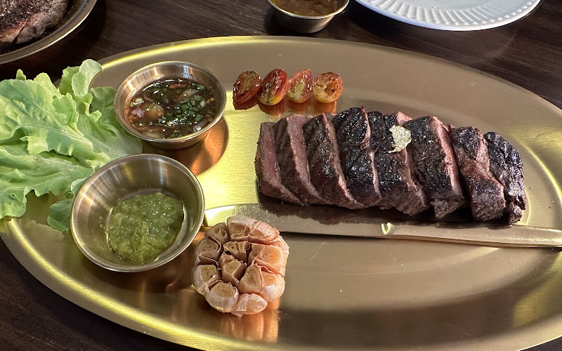 เจ้าเนื้อทอง กาญจนบุรี Chao Nua Thong Kanchanaburi