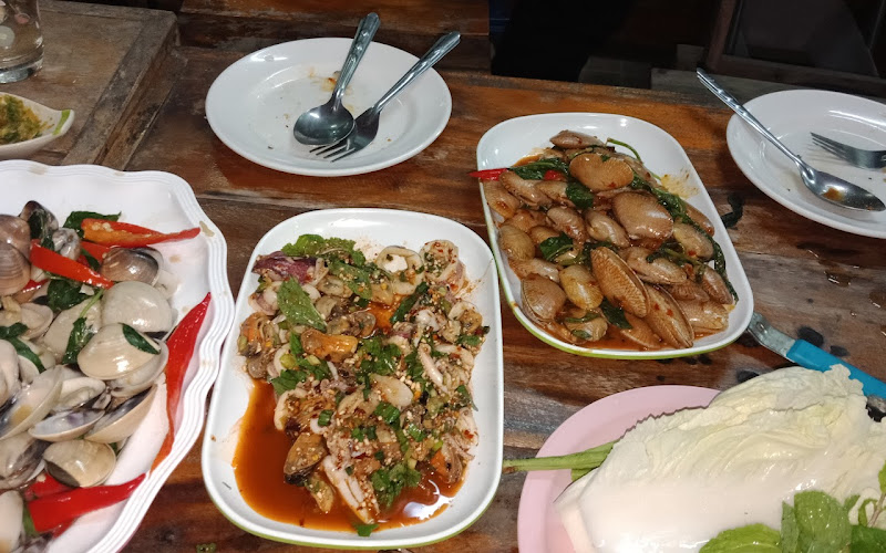 ร้าน N&M Food