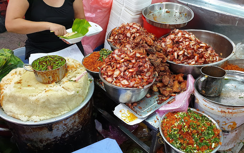 Ba Chieu Chicken Sticky Rice