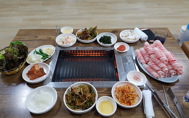 맛나식육식당