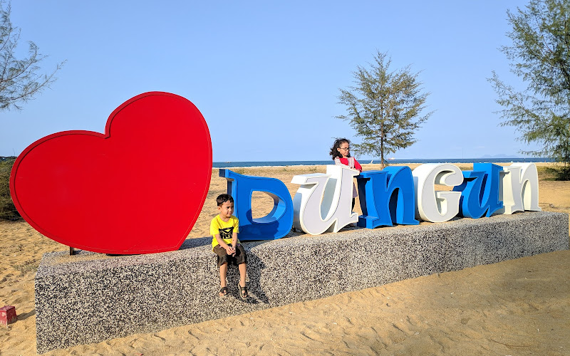 Pantai Sura