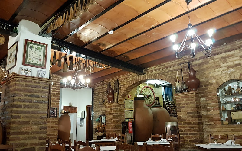 Restaurante Adega Típica 25 de Abril