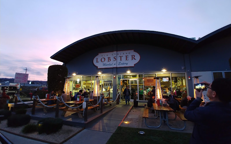 New England Lobster Market & Eatery