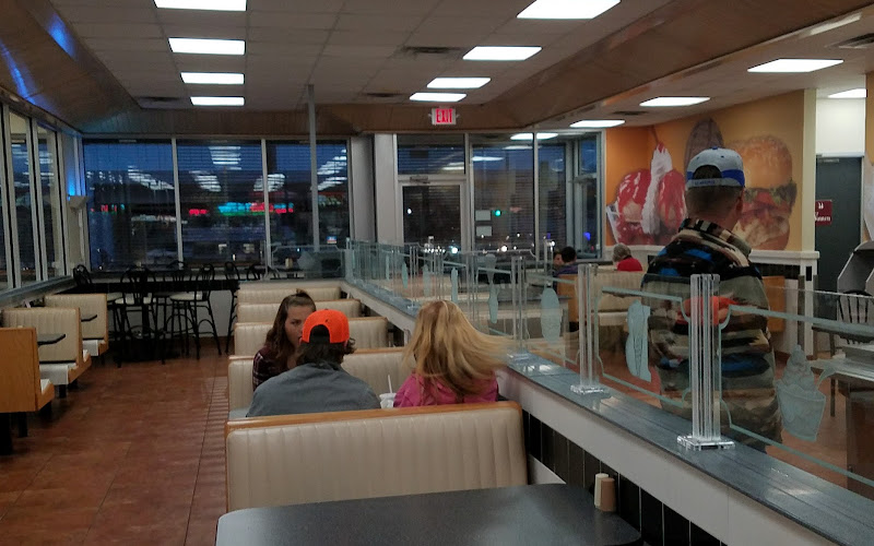 Braum's Ice Cream & Dairy Store