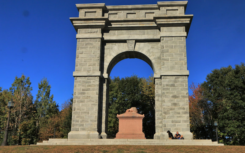 Memorial Arch of Tilton