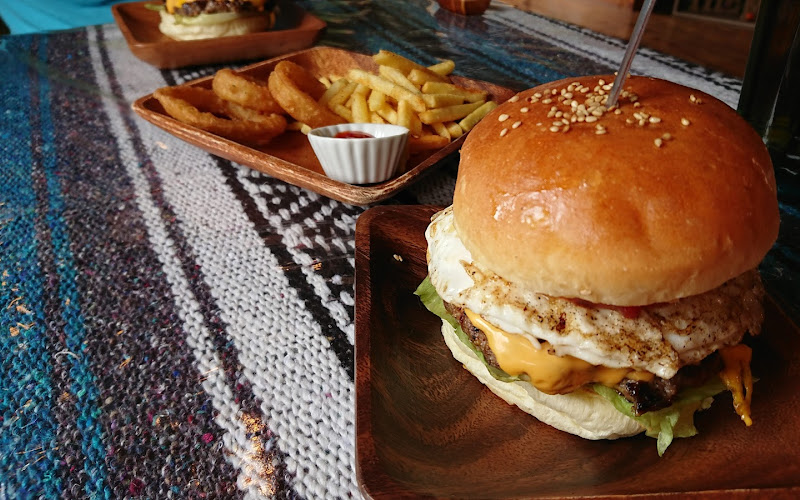 Sugeez West Lake Shop