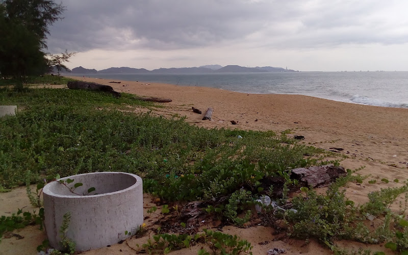 Pantai Teluk Mak Nik