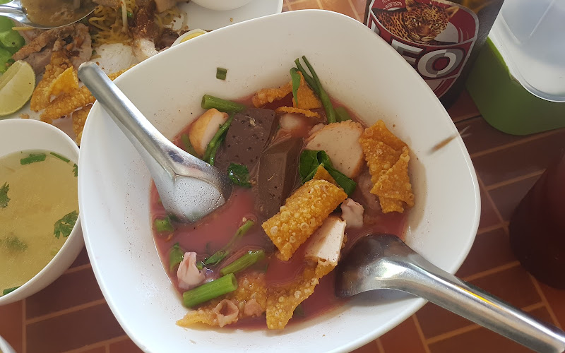 ร้านก๋วยเตี๋ยวอภัย