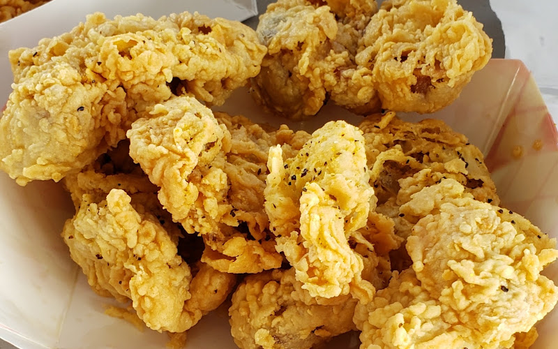 Che's Chicken & Burgers