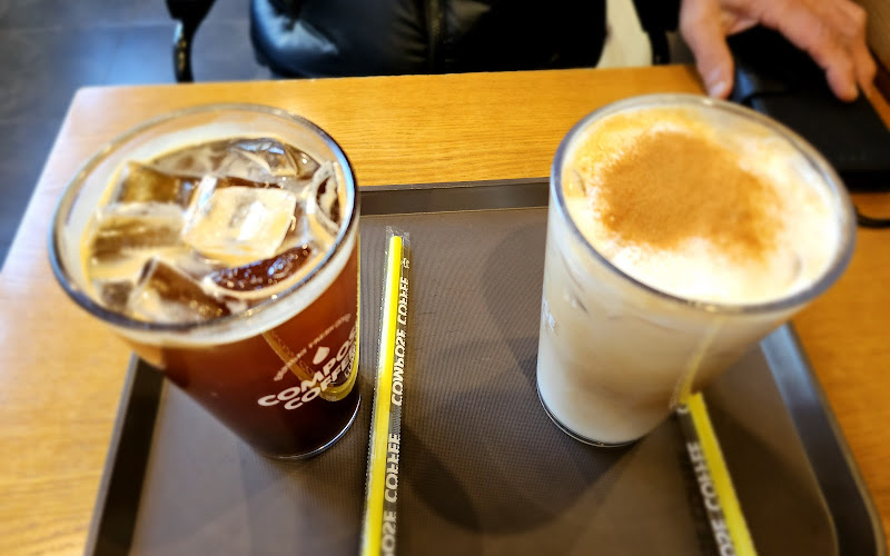 컴포즈커피 덕천점